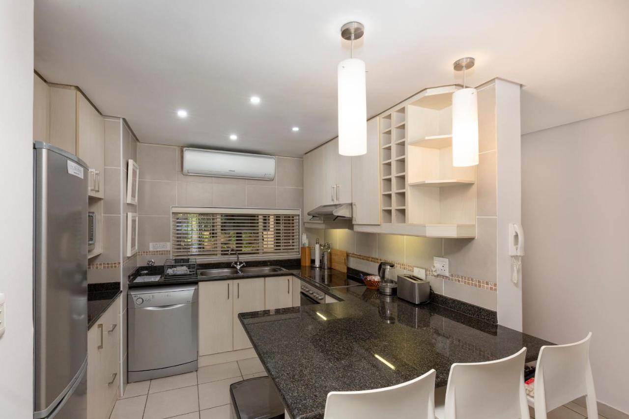 14 The Shades - By Stay In Umhlanga Durban Extérieur photo